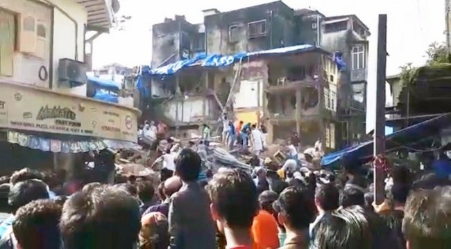 Hindistan'da bina çöktü! Ağır bilanço açıklandı