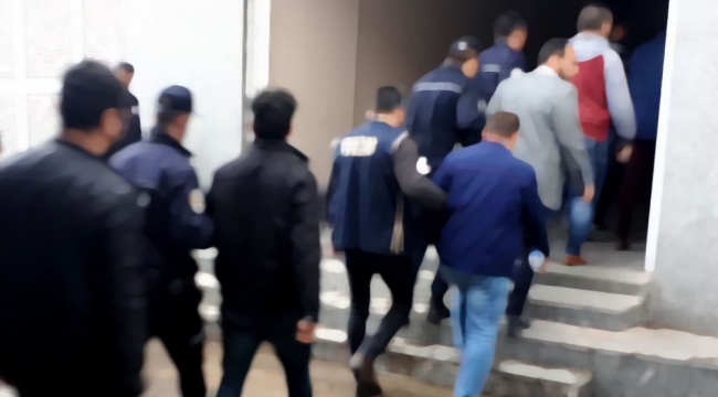 İstanbul'da FETÖ operasyonu: 13 gözaltı