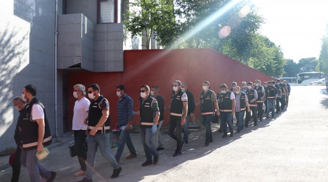 GÜNCELLEME - Balıkesir merkezli FETÖ operasyonunda adliyeye sevk edilen 27 eski polis salıverildi