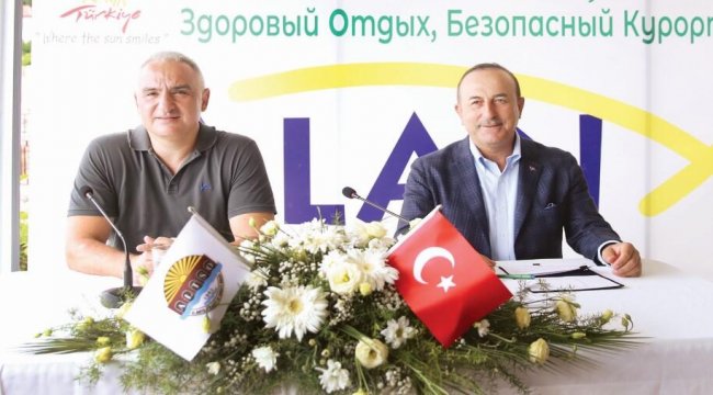 Çavuşoğlu ve Ersoy Antalya'dan seslendi! Dünyaya 'turizmde güvenliyiz' mesajı